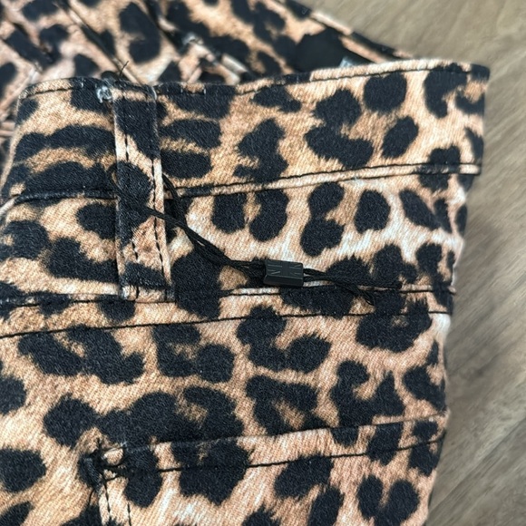 Hudson Jeans Leopard Print Women's Jeans - Picture 4 of 5